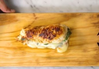 Resep Makan Siang Hari Ini : Cheese & Spinach Stuffed Chicken, Olahan Ayam yang Yummy!