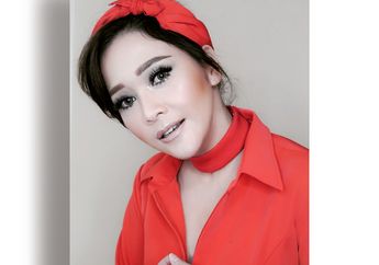 Astaga! Maia Estianty Lempar Uang ke Pelakor, Begini Kejadiannya