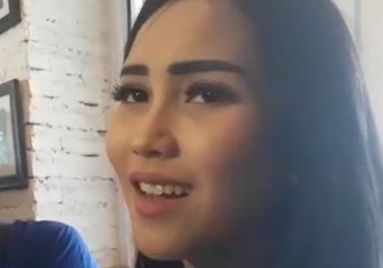 Semalam Telepon Jupe, Ayu Ting Ting Membenarkan Jupe Sempat Tidak Bisa Bangun