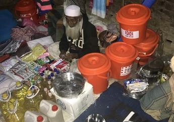 Tak Punya Biaya, Pengungsi Rohingya Jual Barang Sumbangan Untuk Kebutuhan