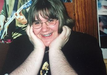 Habiskan Puluhan Tahun Untuk Bercukur, Lihat Kondisi Terakhir Wanita Ini!