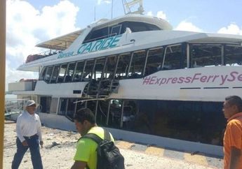 Baru Saja Bersandar di Dermaga, Sebuah Kapal Ferry Tiba-tiba Meledak