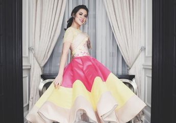 Raisa Tampil Manis Kenakan Tas Pinggang Mewah Seharga Puluhan Juta, Yuk Lihat Penampilannya!