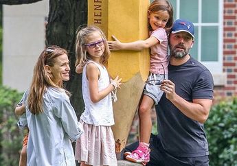 Dua Tahun Berpisah, Ben Affleck dan Jennifer Garner pun Bercerai