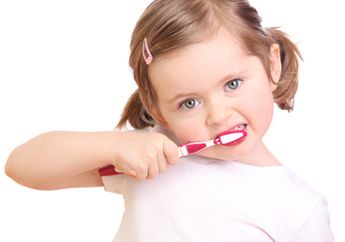 3 Langkah Menjaga Gigi Anak-anak Tetap Putih dan Sehat, Wajib Tahu nih!