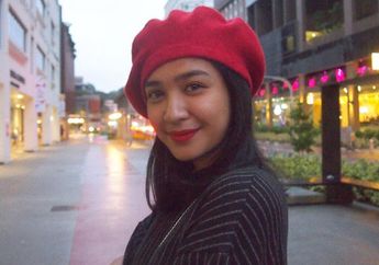 Kepoin Tas Ransel Mewah Milik Mikha Tambayong yuk, Harganya Bikin Cenat-cenut!