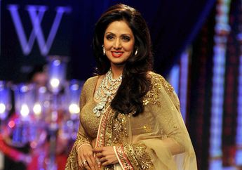 Sridevi Dibawa ke Mumbai, Seperti Ini Kondisi Rumahnya, Ratusan Pelayat Pun Memadati Pintu Gerbang