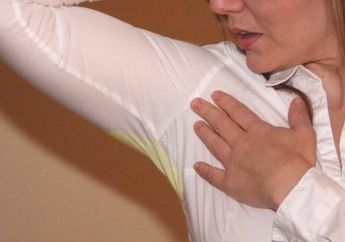 Ini 2 Langkah Mudah Hilangkan Noda Deodoran pada Pakaian Putih, Coba yuk!