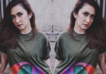 Nafa Urbach Makin Anggun dan Seksi dalam Balutan Dress Bernuansa Merah, Awet Muda Banget!