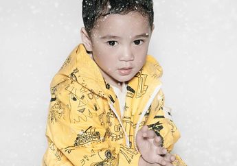 Foto-foto Ganteng Rafathar di Pengajian Syahnaz Sadiqah, Mirip Raffi Ahmad Banget!