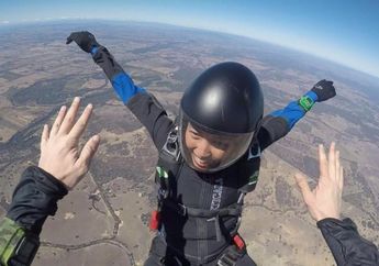 Wanita Asal Indonesia Ini Punya Nyali Lebih Gede dari Cowok, Jadi Pelatih Terjun di 47 Negara di Dunia