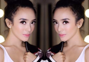 Pilihan Gaya Simpel dengan Kemeja Kotak-kotak ala Dea Ananda, Siap Ditiru Biar Nggak Bosen!