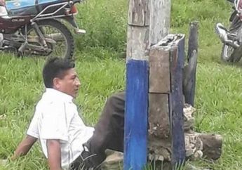 Seorang Wali Kota Dipasung Warganya Sendiri Karena Dianggap Tidak Bekerja dengan Baik