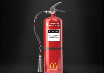 Waduh, Makan Ayam di McD Pakai Pemadam Kepedasan