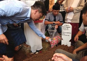 Ayahanda Sakaratul Maut, Enda 'Ungu' Sempat Pamit Ibadah