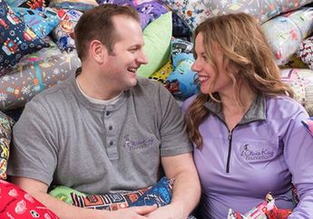 Pasangan Suami Istri dari Michigan Ini Berikan Lebih dari 4000 Bantal pada Pasien Rumah Sakit Anak, Begini Kisahnya