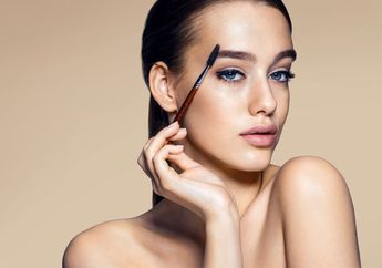  Yuk Intip Tampilan Alis 'Halo Brow' yang Tak Kalah Unik dan Nyentrik!