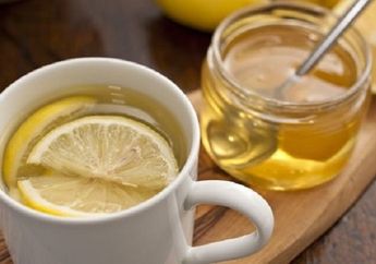Bukan Hanya Bikin Seger, Inilah Manfaat Minum Secangkir Air Lemon Hangat Setiap Pagi