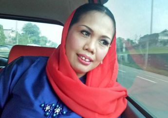  Elly Sugigi Unjuk Gigi dan Mengamuk karena Dituding Nikah Settingan, Begini Kata-katanya!