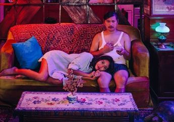 Bikin Ngakak, Lakukan Adegan Mesra di Atas Ranjang, Bulu Ketiak Gading Marteen Kalahkan Fokus Netizen!