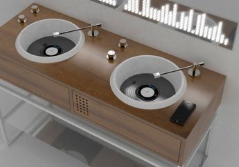 Punya Rumah dengan Tampilan Beda? Desain Wastafel Berbentuk Piringan Hitam Ini Cocok Buat Kamu