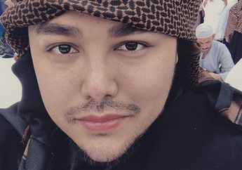 VIDEO - Ivan Gunawan Mirip Pangeran Arab Saat Berangkat Umroh