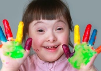 Bukan Sebuah Penyakit, Kenali Lebih Dalam Down Syndrome dan Penyebabnya Yuk!