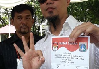 Inilah Prediksi Ahmad Dhani Soal Pilkada Jakarta 2017 Saat Mencoblos Surat Suara