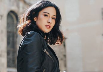 Bisa Dicontek nih, yuk Intip Tren Lipstik Ombre ala Dian Sastrowardoyo yang Bisa Membuatmu Tetap Cantik Natural!