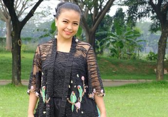 Makin Anggun Pakai Hijab, Inilah Deretan Penampilan Terbaru Tantri 'Kotak'