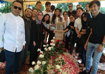 Ibunda Amara Lingua Disemayamkan di TPU Kampung Kandang Pagi Ini