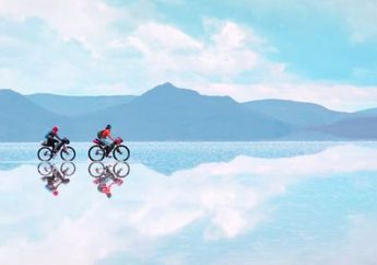 Menengok Indahnya Salar de Uyuni, Bentangan Cermin Alam Terbesar di Dunia