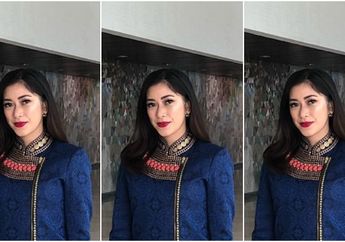 Berpose Bersama Sang Anak, Gaya Kasual Chic Aliya Rajasa Ini Manis Banget,  yuk Kepoin Penampilannya!