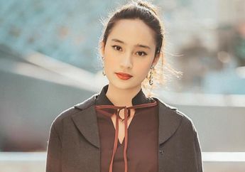 Padu Padan Sweatshirt ala Tatjana Saphira yang Bisa Dicontek Agar Gayamu Makin Maksimal!