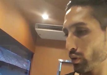 Demi Jupe, Gaston Baik-Baik Dengan Keluarga 