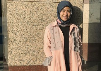 Super Simpel Namun Mencuri Perhatian, Intip Gaya Fashion Hijab ala Tantri 'Kotak' yuk!
