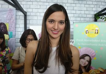 Putri Sulung Nia Ramadhani Klarifikasi Soal Ngefans ke Ayu Ting Ting