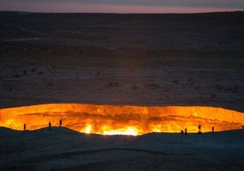 Menjelajah The Door to Hell, Kawah Api Besar yang Terbakar Sejak 1971