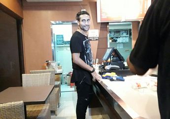 Berjam-jam di RSCM, Gaston Belum Ngobrol Sama Jupe