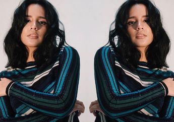 Angel Pieters Tampak Anggun dan Dewasa dalam Balutan Gaun Bernuansa Gold, Seperti Apa ya?