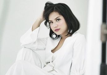 Kepoin Penampilan Mytha Lestari Bumil yang Seksi Memesona dengan Busana One Shoulder, Seperti Apa ya?