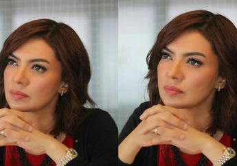 29 Tahun Anne Avantie Berkarya, Penampilan Najwa Shihab dengan Kebaya Hijau Terlihat Elegan dan Ayu Banget!