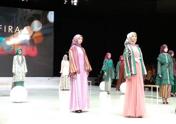 Koleksi Busana Muslim Shafira yang Terinspirasi dari Jalan Braga Bandung di Indonesia Fashion Week 2018 