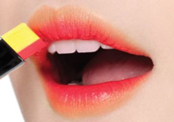 Lihat yuk 4 Rekomendasi Produk Lipstik yang Memiliki Dua Warna Dalam Satu Produk!