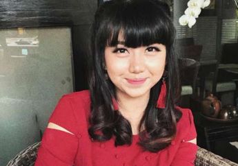 Ghea Indrawari Tampil Super Cute dengan Topi Beretnya, Bikin Gemas Banget!