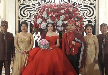 Ini Dia Foto-foto Mewahnya Pernikahan Kezia Karamoy Dengan Axcel