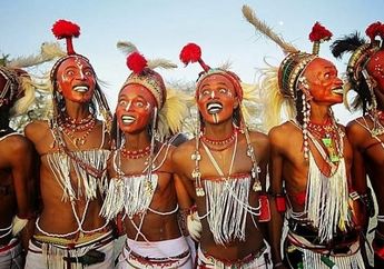 5 Suku dengan Ritual Perkawinan Aneh, Bahkan Ada yang Harus Berbagi Istri