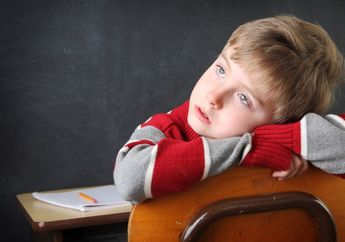 Jangan Abaikan, Ini 5 Cara Mengatasi Anak yang Sering Melamun