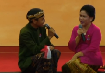 Ketika Ibu Negara Iriana Dirayu Anak SMK Pakai Kata "Sayang", Pak Jokowi Jangan Cemburu Ya