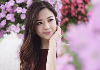 Rayakan Baby Shower, Franda Tampil Anggun Bak Bidadari Kenakan Embroidery Dress Cantik!